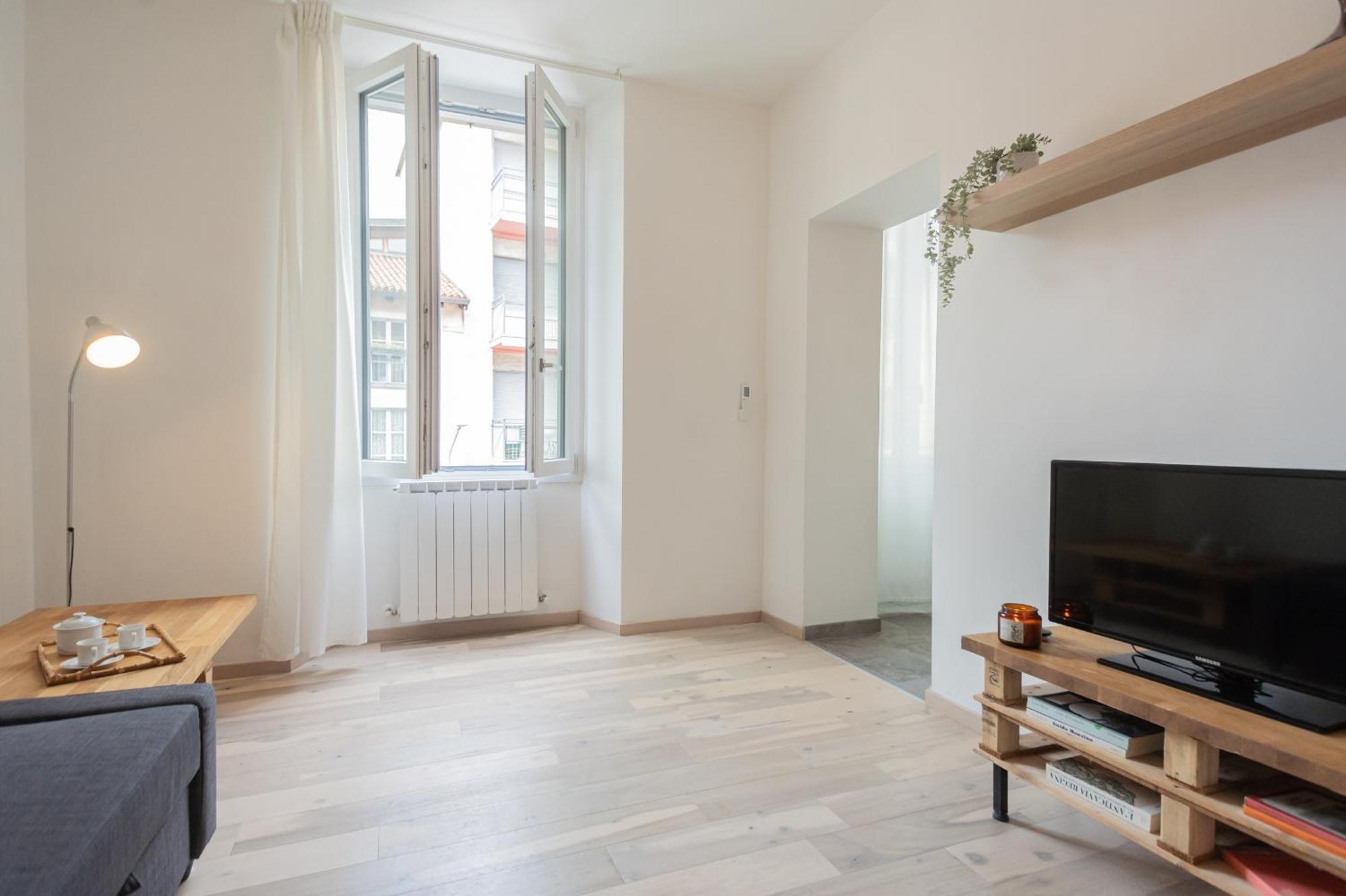 Old Court Hideaway By Rent All Como Exterior foto